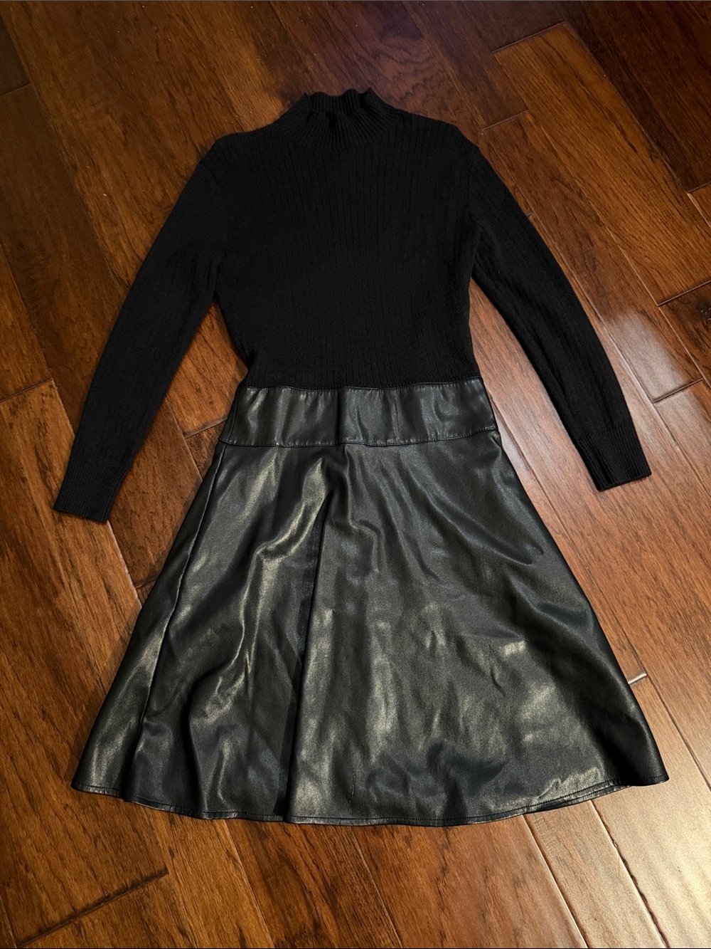 Dolce Cabo Black Long Sleeve Dress